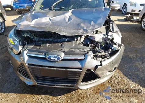 2014 Ford Focus Se from USA, damaged, VIN 1FADP3F2XEL262823